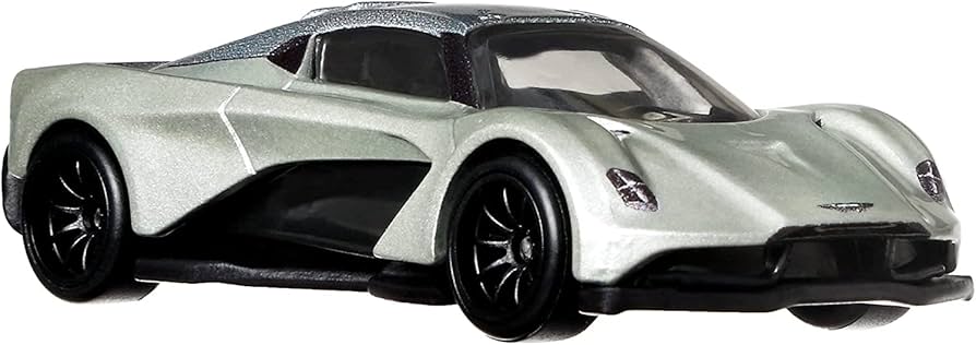 ホットウィール 007ボンドカー・ミニカーコレクション（12台入り